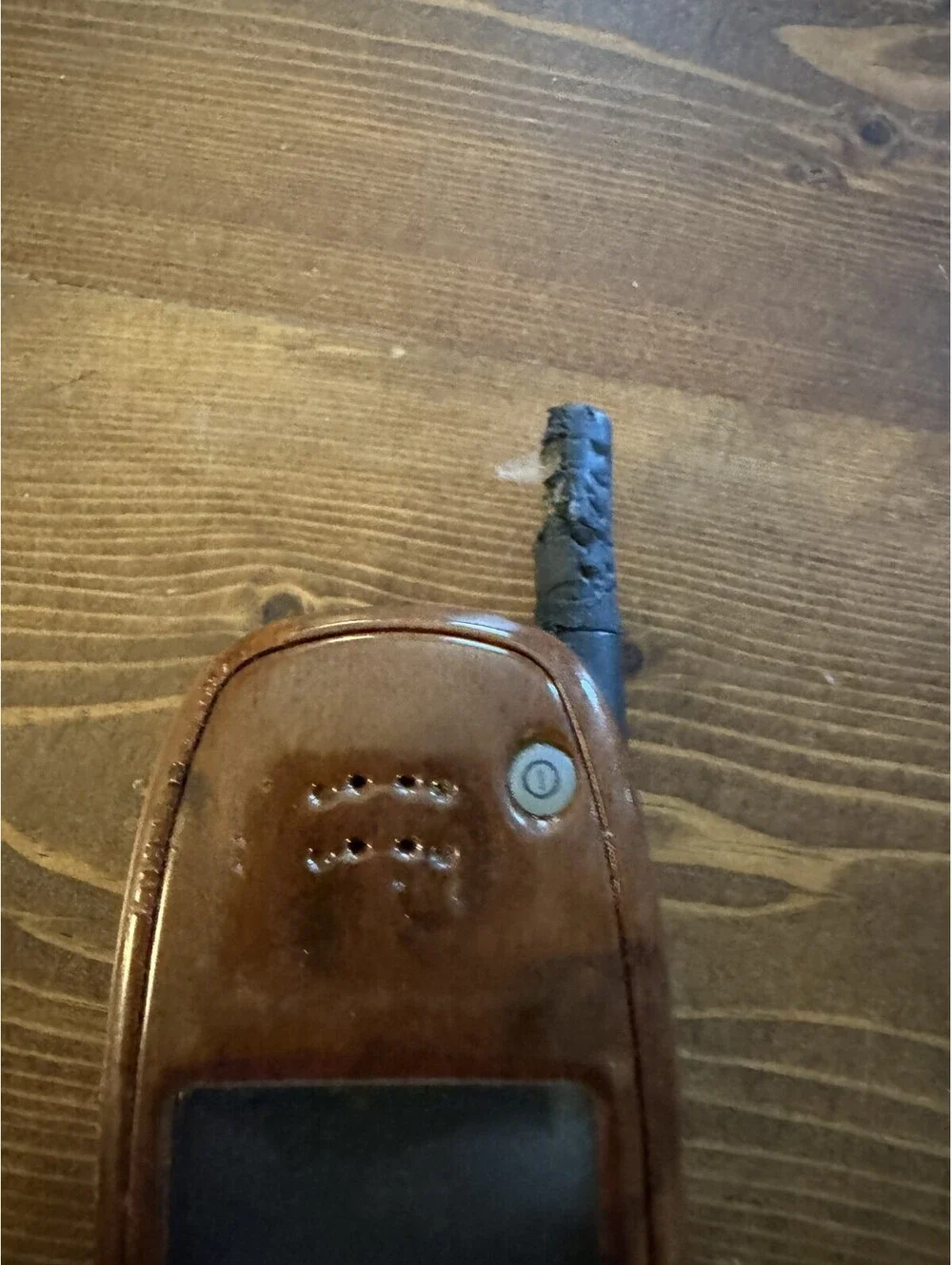 Nokia 5165 Digital Cellular Phone with RARE Wood Facing and Battery UNTESTED